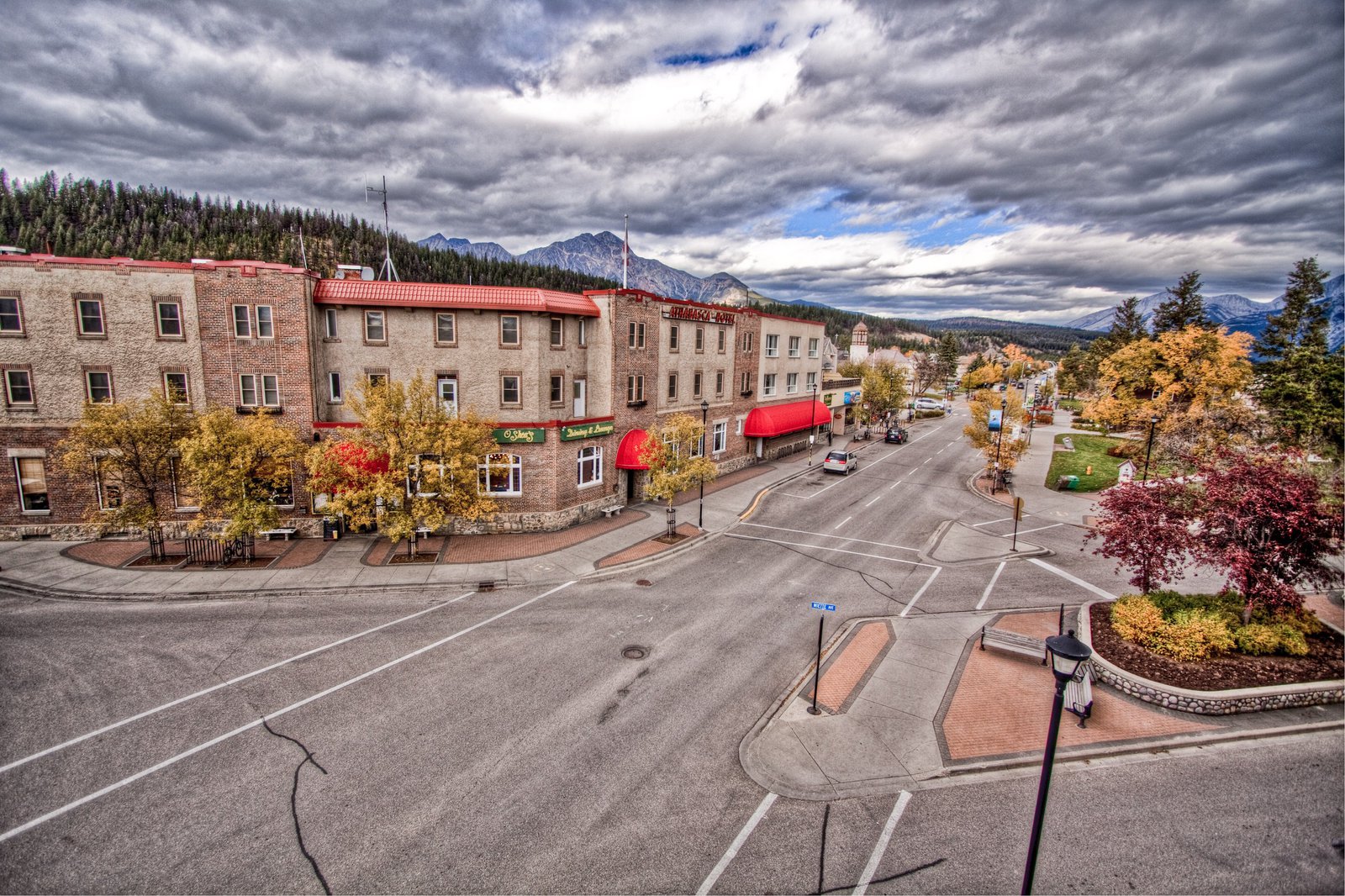 Athabasca Hotel Tourism Jasper