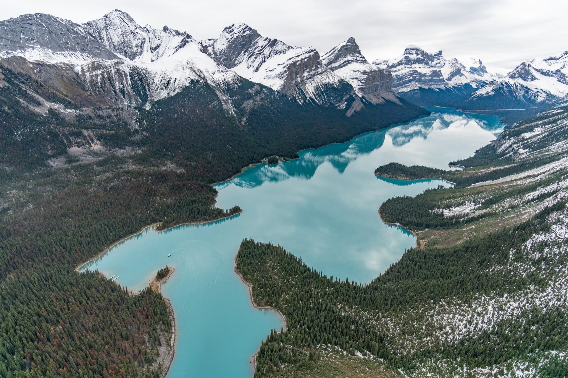 where-is-spirit-island-tourism-jasper