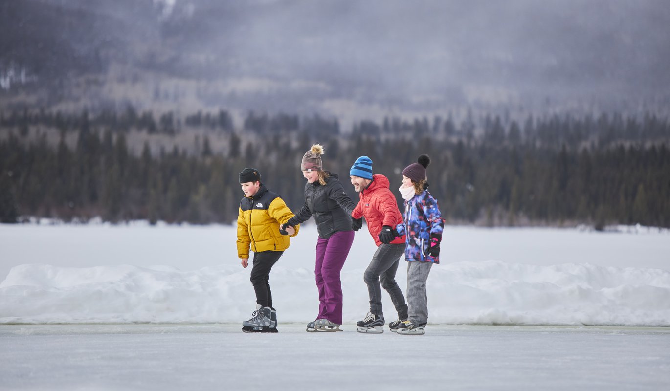 The perfect itinerary for the first weekend of Jasper in January