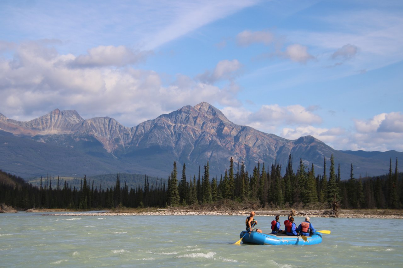 Rafting in Jasper.jpg