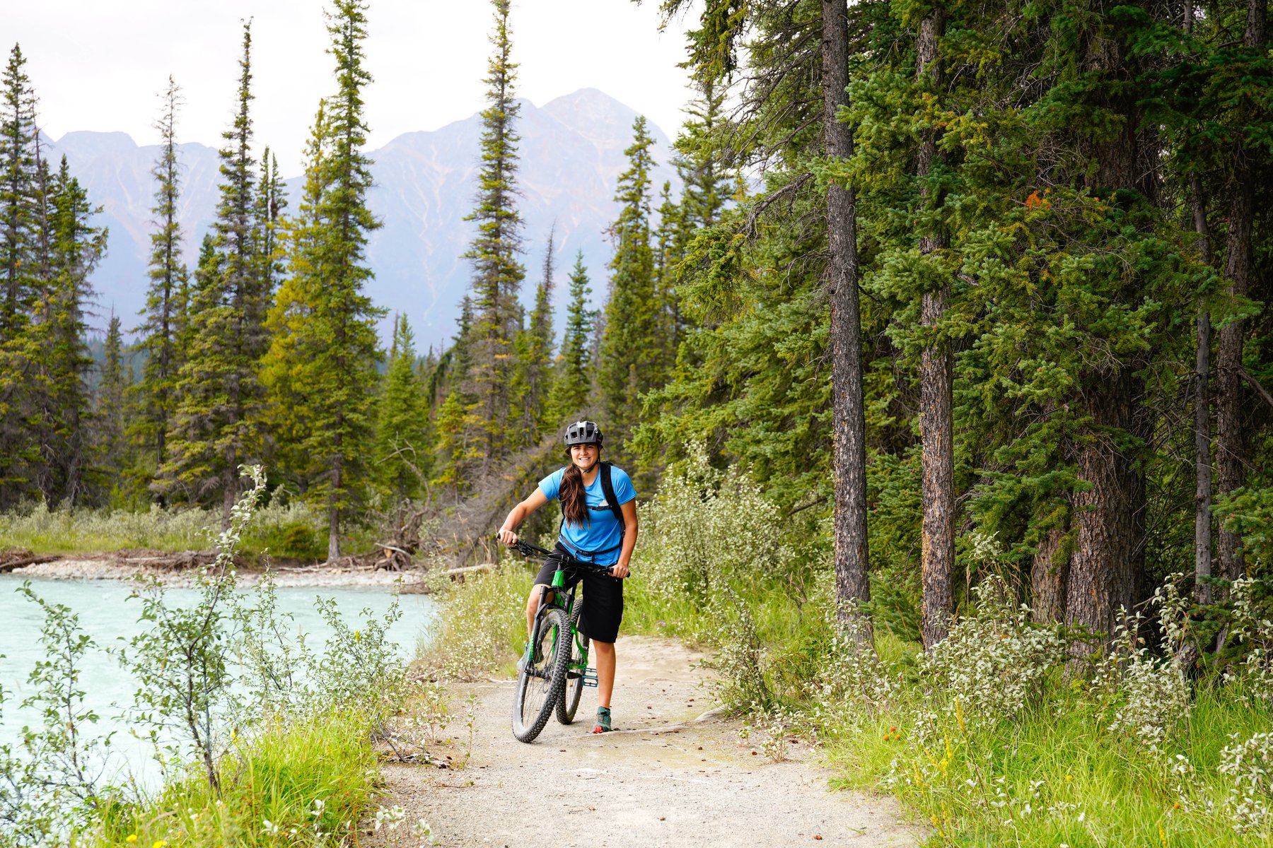 This new mountain bike tour guides riders along Jasper National Park's ... - Journey Bike GuiDes 4.wiDth 1800